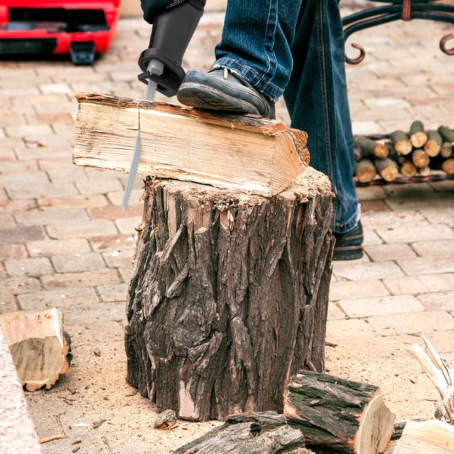 LongFlex 710 Pro Sega alternativa da 710 W. Cambio rapido della lama. Tagli profondi ed efficienti da 115 mm con una corsa di 20 mm. Include 6 lame.