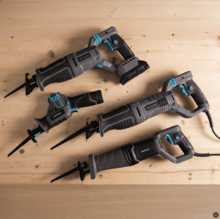 LongFlex 900 ShockAbsorber Sierra de sable de 850W. Velocidad variable. Sistema ShockAbsorber. Mango rotacional. Láser y luz LED. Cambio de cuhilla rápido. Incluye 6 cuchillas.