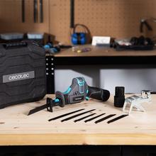 LongFlex 1200 Home&Garden Sierra de sable batería. Incluye 2 baterías de 12V. Accesorio para cortar ramas. Incluye 6 cuchillas y maletín.