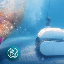 Conga Pooldroid 10000 TotalClean AquaSkater Robot limpiapiscinas para fondos, paredes, línea de flotación y superficie. Apto para superficies de hasta 300 m2. ScubaDriving Tech, limpieza ordenada. 150 minutos de autonomía. Filtro de alta eficiencia de 180 μm. Capacidad de 4 L. Boya para la limpieza de la superficie. Control APP y mando a distancia. 4 motores.