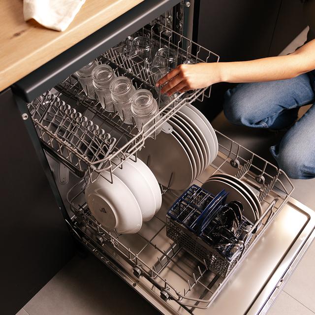 Bolero Aguazero 6110 Dark Lavavajillas Bolero acabado dark inox de 60cm, 13 cubiertos y 6 programas. Con funciones Media Carga, programa 3 en 1, Delay Start, Dry+, FullTouch y ChildLock