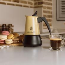 Piccolina 400 Beige Moka fabbricata in acciaio inossidabile di alta qualità ideale per 4 tazze di caffè.