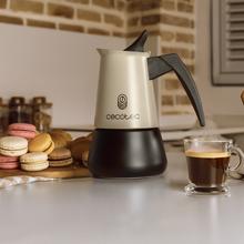 Piccolina 600 Green Cafetière italienne conçue en acier inoxydable de haute qualité, idéale pour remplir 6 tasses de café.