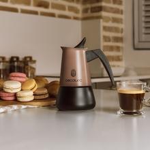Piccolina 900 Red Moka fabbricata in acciaio inossidabile di alta qualità ideale per 2 tazze di caffè.