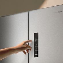 Bolero CoolMarket 4D 474 Dark E Frigorífico 4 puertas inox negro con una gran capacidad de 474 L, 177,5 cm de alto y 83,3 cm de ancho, cajón temperatura variable, apertura puerta 90º y compresor Inverter Plus. Además, es ultra silencioso (35 dB) y cuenta con distintos modos como Fast Cooling y Fast Freezing, así como sistemas como MultiAirFlow, sensores de temperatura y Total NoFrost.