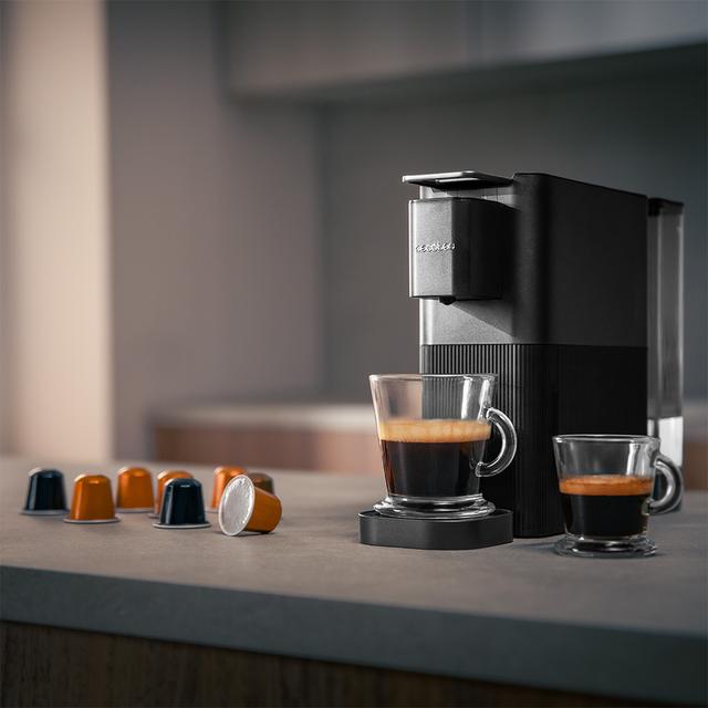 Power Caps 20 Cafetera de cápsulas de Nespresso muy compacta.