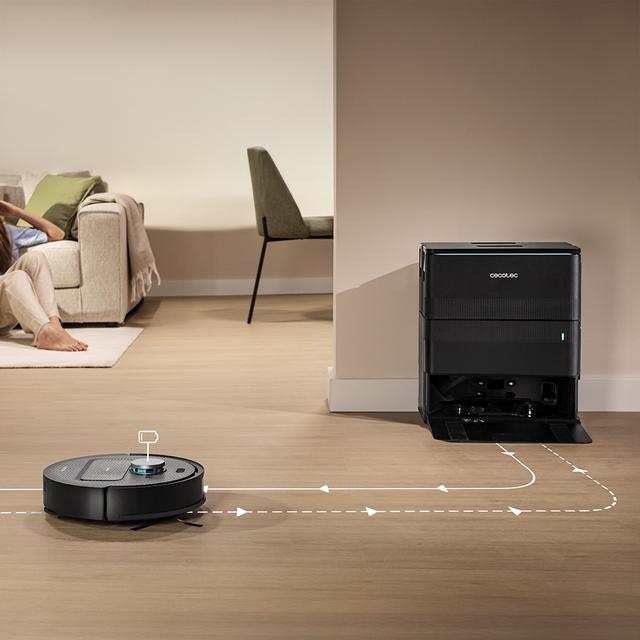 Conga X50 Robot aspirador con Motor de succión 15000 Pa. Base 4 en 1, navegación láser, mopas spin, cepillo lateral. Base total de autovaciado de polvo, agua y limpieza de las mopas. App y conexión Bluetooth y WiFi para redes 2,4 GHz.