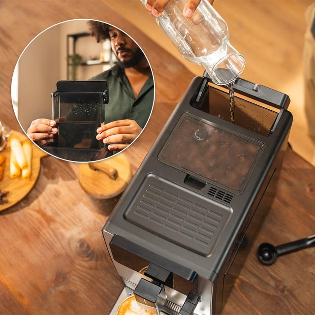 Cremmaet Steam Cafetera superautomática compacta con 19 bares, vaporizador y sistema Thermoblock.
