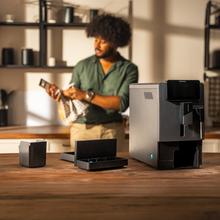 Cremmaet Steam Kompakter Kaffeevollautomat mit 19 Bar, Dampfgarer und Thermoblock-System.