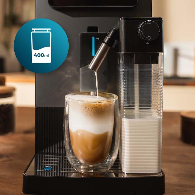 Cremmaet Latte Touch Cafetera superautomática compacta con 19 bares, tanque de leche y sistema Thermoblock.