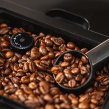 Cremmaet Latte Touch Cafetera superautomática compacta con 19 bares, tanque de leche y sistema Thermoblock.