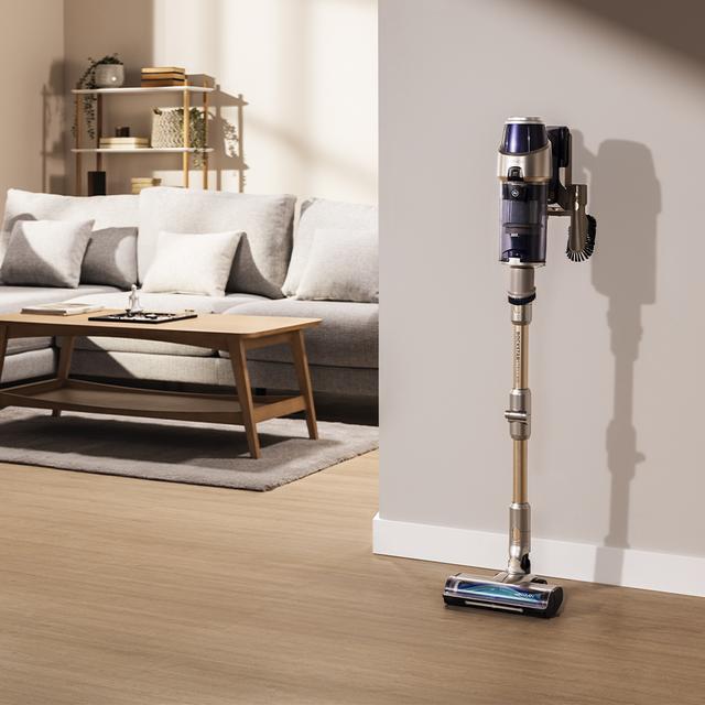 Conga Rockstar RX90 AI AquaPet Flex Aspirador escoba sin bolsa sin cables con Máxima potencia de succión de 350 AW y ultrapotencia de 850 W. 100 minutos de autonomía. Inteligencia Artificial. Cepillo HairLess antienredos. Tubo flexible y kit de accesorios completo.