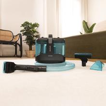 Conga 3000 Carpet&Spot Clean Max Nettoyeur de taches. 450 W et 13 kPa de puissance. Design compact. Réservoir pour l’eau propre de 1000 ml et réservoir pour l’eau sale de 550 ml. Pulvérisateur.