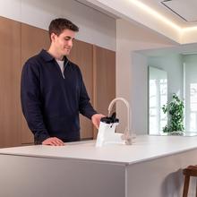 Conga CarpetClean 20000 Pro Ultra Limpa Estofos Função 2 em 1 com grande capacidade de 20 L que permite aspirar sólidos e líquidos. 1600 W e 21 kPa de potência.