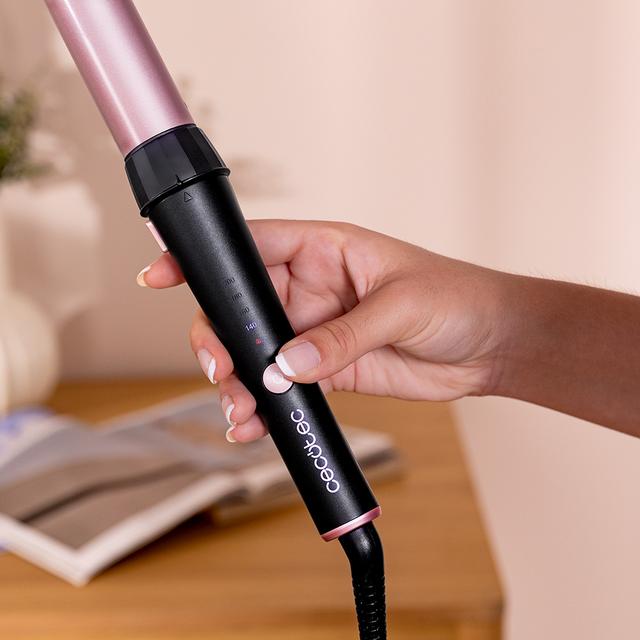 SurfCare 3200 TwistWaves Ferro arricciacapelli da 32 mm, con una curvatura a 90 gradi che garantisce un maggiore comfort di utilizzo e con guanto termico, custodia e 2 clip.