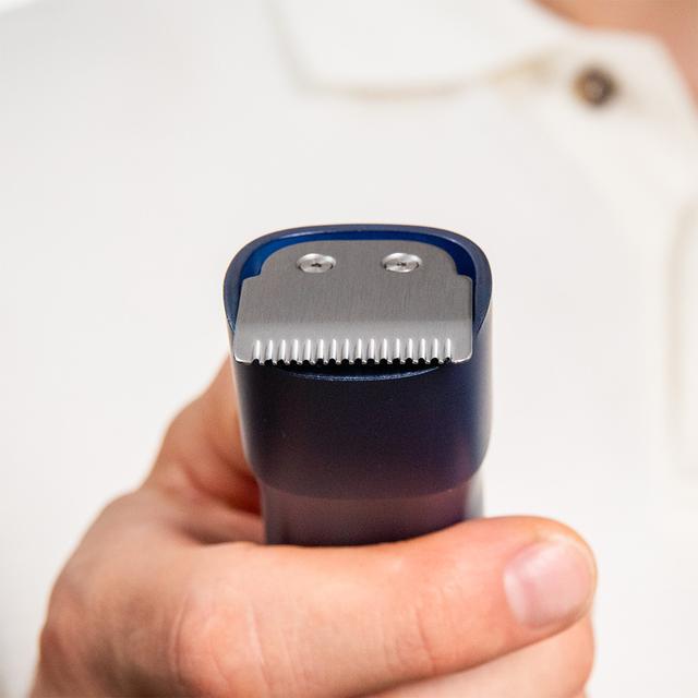 PrecisionCare Barber Pro Bartschneider mit japanischen Edelstahlklingen, Verstellbare Aufsteckkämme (0,5-20 mm) mit Präzisionsrad, 90 Min. Akkulaufzeit, Wasserdicht IPX7, Reisesicherung, LED-Display