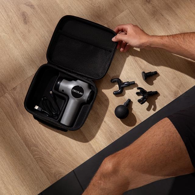 SkinCare Massage Gun Ein kompaktes und leichtes Massagegerät für die gezielte Muskelregeneration.