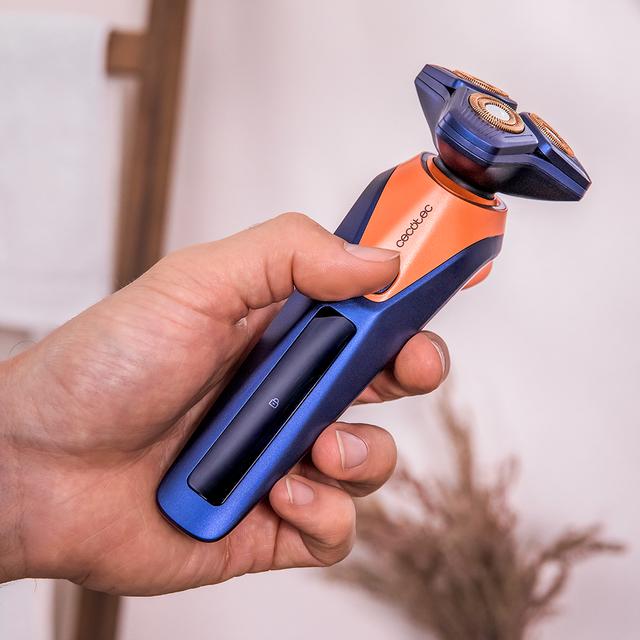 PrecisionCare Saphire Pro Rasoio rotante con base autopulente 3-5 minuti, Include liquido autopulente, Durata di 90 minuti, Lame in titanio