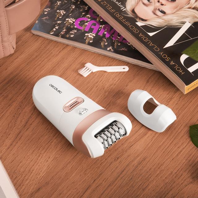 SkinCare Depil-Action 6000 Depiladora de arranque con 60 láminas, luz LED, Accesorio para zonas sensibles, 60 minutos de autonomía