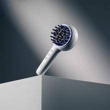 HairCare Revitalize TotalCare, Cepillo Reparador con Microcorrientes EMS, Luz LED Roja y Azul, Aplicador de Serum y 5 Niveles de Intensidad, Nutre, Reafirma y Fortalece el Cabello desde la Raíz