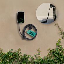 PIT&STOP SMART 11 kW Estación de carga trifásica de 11 kW y 16 A, con conector tipo 2 y cable de 5 metros, para coches eléctricos e híbridos enchufables. Compatible con la app de Cecotec vía WiFi para gestionar, programar y monitorizar la carga. Protección IP65, pantalla. Ideal para interiores o exteriores.