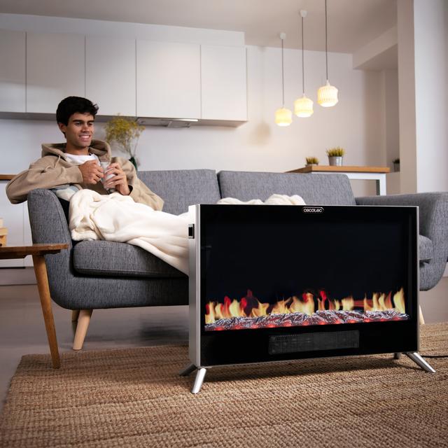 ReadyWarm 7500 3in1 Total Flames Caminetto elettrico da 2000W con termostato regolabile, tecnologia ceramica. Offre 2 modalità di funzionamento, sistema di convezione e telecomando.