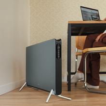 ReadyWarm 7200 Design Connected Convettore da 1800W con display touch screen, telecomando e APP. Adatto a parete o a pavimento, con un design moderno e innovativo