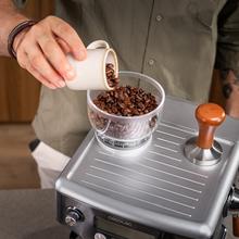 Power Espresso 20 Barista Steel & Grind Barista-Siebträgermaschine mit 20 Bar Pumpendruck, integriertem Kegelmahlwerk, Dampfrohr, Pre-Infusionssystem und einem dualen Thermoblock-Heizsystem.