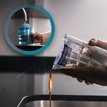 Freego S10 Nova Fregona eléctrica que friega y aspira simultáneamente para una limpieza rápida y profunda. Tiene tres modos de uso y un motor silencioso y potente. Su base de autolimpieza y larga autonomía facilitan el mantenimiento y uso.