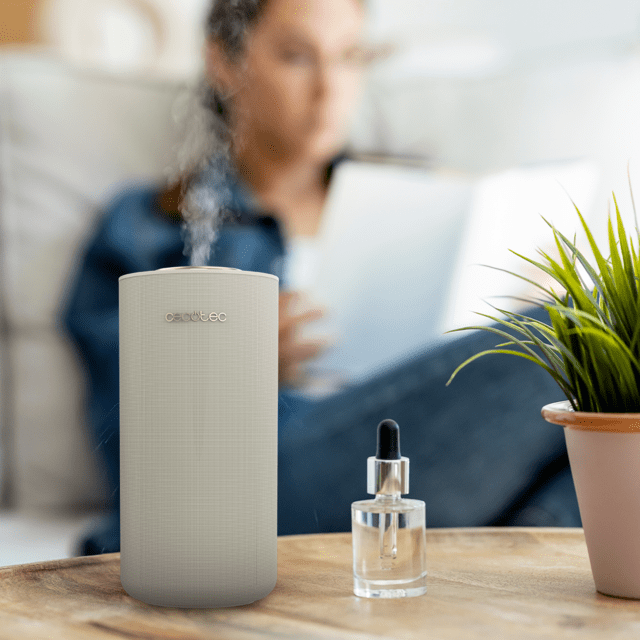 PureAroma 3000 Sound Diffusore di aromi con speaker, non necessita di acqua, timer di 8 ore, 3 livelli e 7 luci LED.