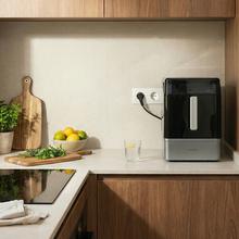 Chillin´Ice 2300 Máquina de hielo que produce hasta 23 kg de hielo en 24 horas. Depósito de hielo de 1,8 kg y agua de 2L. Refrigerante con compresor y enfriamiento por aire.