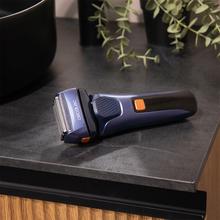 PrecisionCare X-Trimm ProElite 4000: Afeitadora Laminar con 4 Cuchillas, 60 mins de autonomía, Carga rápida, Pantalla, 7500 rpm