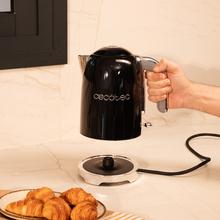 Thermosense Oval Black Hervidor de agua de 1,7 litros, cuerpo de acero inoxidable y con 2200 W.