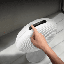 ReadyWarm 2100 Sun Chauffage céramique sur pied de 2000 W avec écran LED, contrôle tactile et thermostat réglable. Télécommande, oscillation et 2 puissances.