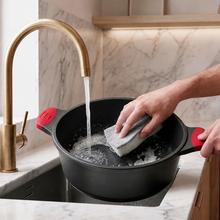 Cacerola alta 20cm, Colección GourmetCacerola de 20 cm, apta inducción y todas las cocinas. Construcción de aluminio fundido de 5,5mm con fondo termodifusor encapsulado. Triple capa de revestimiento antiadherente ILAG de la mejor calidad libre de PFOAs.