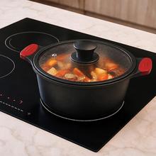 Cacerola alta 24cm, Colección GourmetCacerola de 24 cm, apta inducción y todas las cocinas. Construcción de aluminio fundido de 5,5mm con fondo termodifusor encapsulado. Triple capa de revestimiento antiadherente ILAG de la mejor calidad libre de PFOAs.