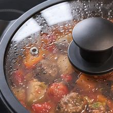 Cacerola alta 24cm, Colección GourmetCacerola de 24 cm, apta inducción y todas las cocinas. Construcción de aluminio fundido de 5,5mm con fondo termodifusor encapsulado. Triple capa de revestimiento antiadherente ILAG de la mejor calidad libre de PFOAs.