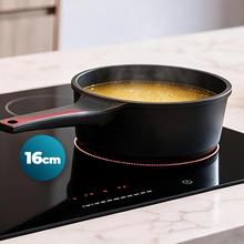 Cazo 16cm, Colección Gourmet+Cazo de 16 cm, apta inducción y todas las cocinas. Construcción de aluminio fundido de 5,5mm con fondo termodifusor encapsulado. Triple capa de revestimiento antiadherente ILAG de la mejor calidad libre de PFOAs.