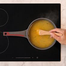 Cazo 16cm, Colección Gourmet+Cazo de 16 cm, apta inducción y todas las cocinas. Construcción de aluminio fundido de 5,5mm con fondo termodifusor encapsulado. Triple capa de revestimiento antiadherente ILAG de la mejor calidad libre de PFOAs.