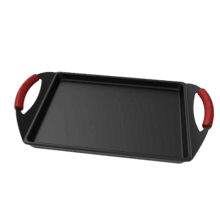 Chapa de alumínio fundido 40x23 cm (Gourmet+): tripla camada antiaderente para máxima durabilidade e distribuição uniforme de calor. Revestimento ILAG Ultimate Protect Pro para cozinhar sem grudar e facilitar a limpeza. Adequada para todos os tipos de fogão; base de 5,5 mm de espessura e design ergonômico, ideal para uso profissional diário.