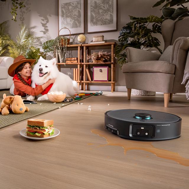 Conga X100 X-Treme Robot aspirateur avec système de nettoyage adaptatif. Puissance d'aspiration de 20000 Pa, base 4 en 1 avec désinfection. Intelligence artificielle avec caméra. Tissus rotatifs et soulevables. Brosse latérale et tissu extensible. Application avec vidéo manager.