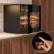 Bolero GrandSommelier BI 28000 Touch Matt Black Compressor Vinoteca completamente integrable con cristal negro mate, Apertura táctil mediante sensor, Zona temperatura 5ºC a 20ºC, Capacidad 28 Botellas, Dimensiones 45x60cm, Iluminación LED interior, Compresor integrado, Display LED Interior, Funcionamiento silencioso, 2 Estantes madera