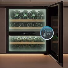 Bolero GrandSommelier Duo 36000 Touch Matt Black Compressor Vinoteca completamente integrable con cristal negro Mate, Apertura táctil mediante sensor, Doble zona temperatura 5ºC a 22ºC, Capacidad 36 Botellas, Dimensiones 60x60cm, Iluminación LED interior, Compresor integrado, Display LED Interior, Funcionamiento silencioso, 3 Estantes madera
