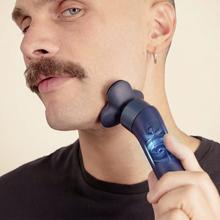 PrecisionCare Aluminium Premium Afeitadora rotativa con Motor Brushless, Función turbo, Base de almacenamiento, Estuche, IPX7