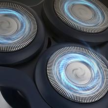 PrecisionCare Aluminium Premium Afeitadora rotativa con Motor Brushless, Función turbo, Base de almacenamiento, Estuche, IPX7