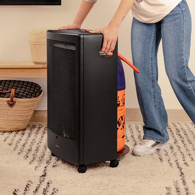 ReadyWarm 5300 Catalytic Aquecedor a gás com uma potência de até 3000 W, triplo sistema de segurança e botija de gás com 13 kg de capacidade.