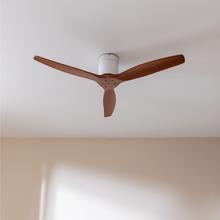 EnergySilence Aero 5400 Classic White&DarkWood Ventilateur de plafond de 40 W et 52 pouces avec télécommande, 6 vitesses, 3 pales, mode hiver-été et minuterie jusqu’à 8 heures.