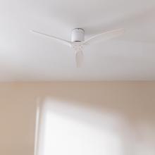 EnergySilence Aero 5400 Classic White&White Ventilador de techo de 40 W y 52” con mando a distancia, mando a distancia, 6 velocidades, 3 aspas, modo winter-summer y temporizador de hasta 8 horas.