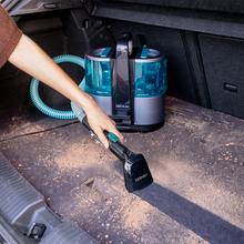 Conga 6000 Carpet&Spot Clean XL Pro Limpiatapicerías con 600 W de potencia. 14 kPa de presión de succión para desincrustar mejor la suciedad. Depósito de agua limpia de 1500 ml y de agua sucia de 850 ml. Radio de acción de 8 metros. 6 accesorios.
