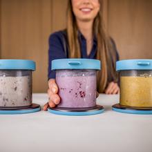 Gelatec EasyMove Heladera de mano con 5 programas. Mezcla vertical para textura cremosa y manejo intuitivo. Helados, sorbetes y bebidas heladas en 3 pasos.